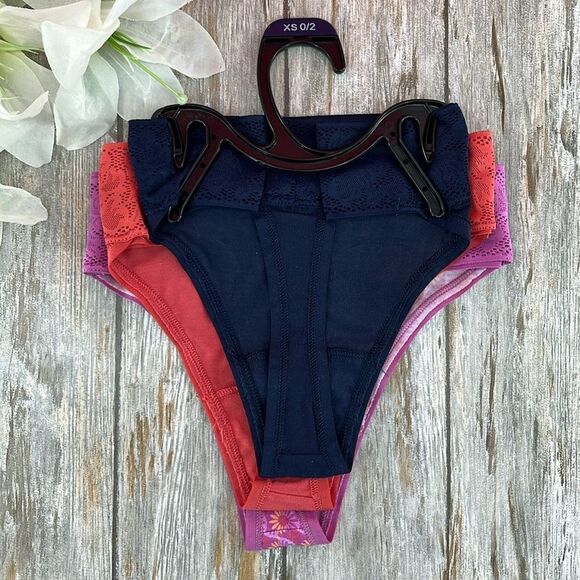 Joyspun Women's Modal and Lace Thong Panties Underwear 3-Pack Size XS - Picture 2 of 5